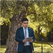 Profesor de música dicta clases de piano, teoría musica y guitarra